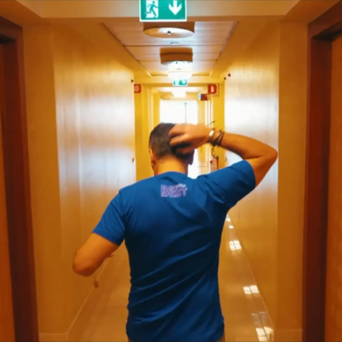Roberto Re, teaser